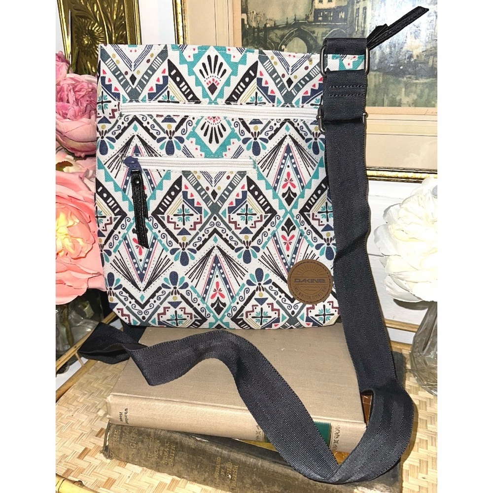 Dakine Geometric Boho Floral Crossbody Purse Multicolor